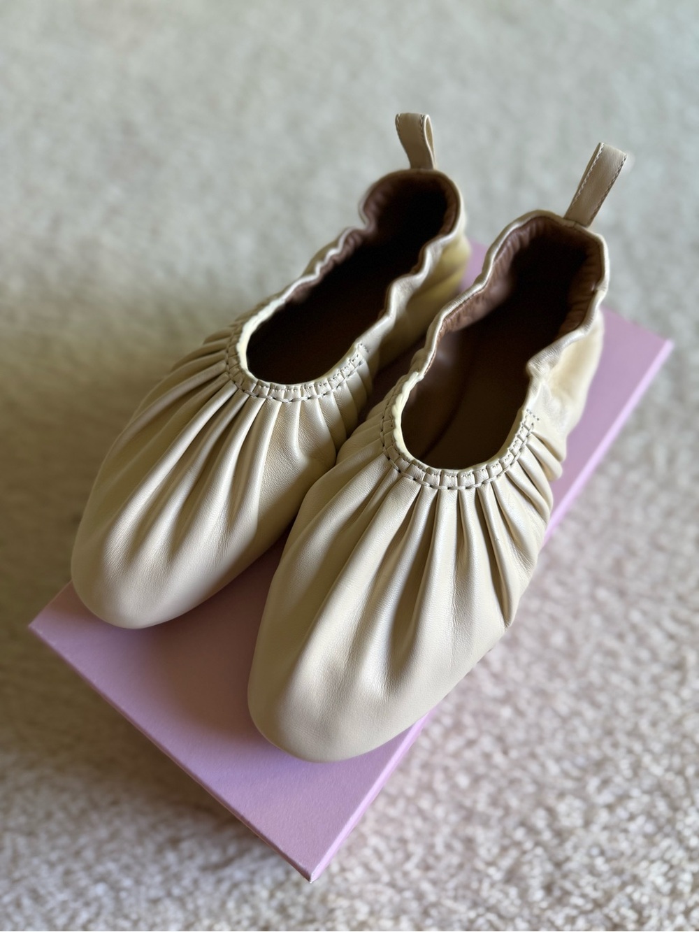 NEW - Mansur Gavriel - Cream Ruched Ballet Flats. Size 6.5